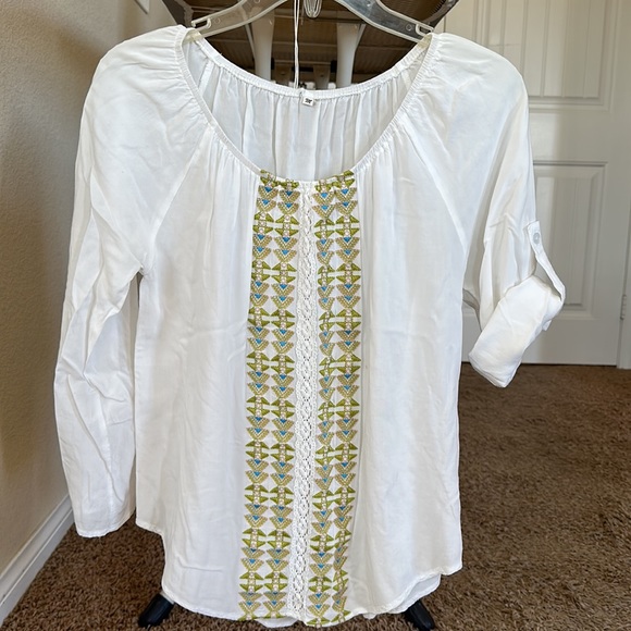 Embroidered Boho top - Picture 2 of 3